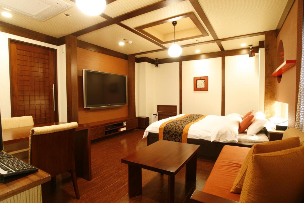 Hotel & Spa Lotus (Adults Only) Киото Екстериор снимка